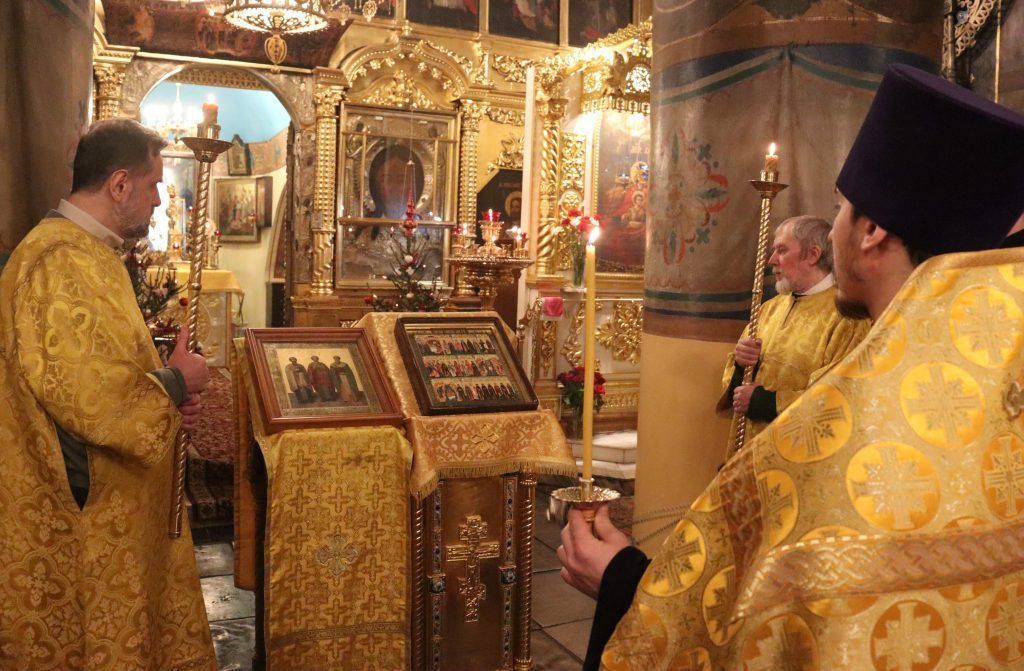 В праздник Обрезания Господня и день памяти святителя Василия Великого была совершена Божественная литургия