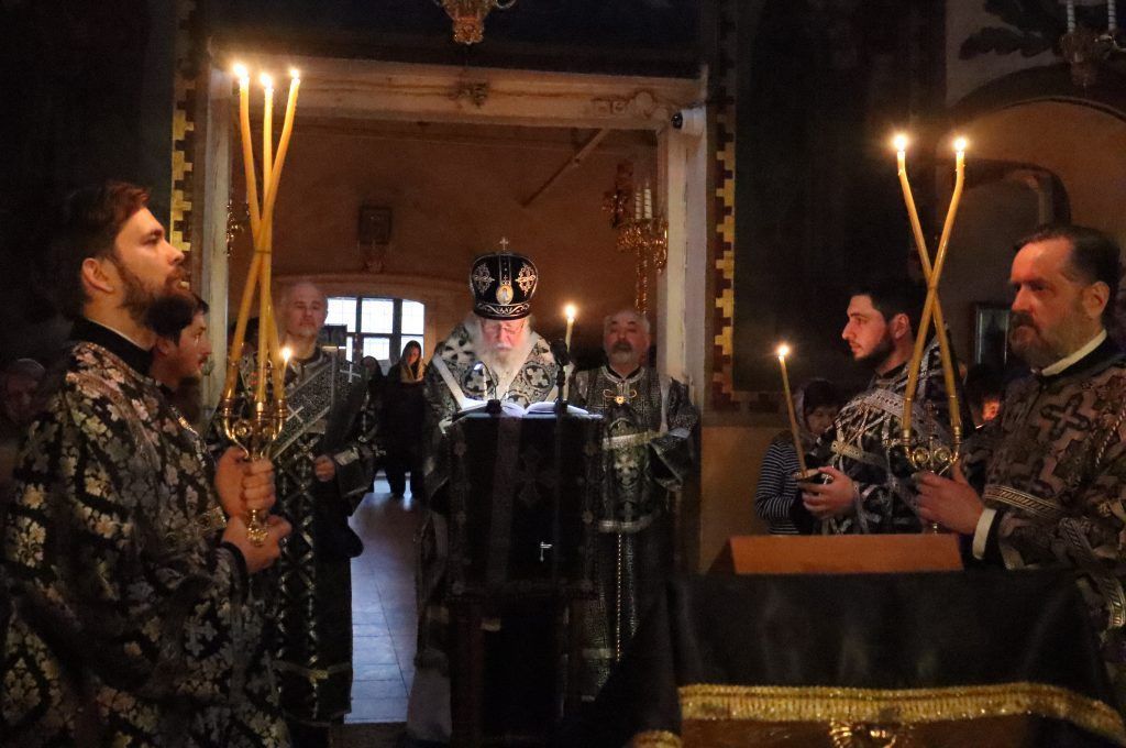 Епископ Гурий совершил утреню с чтением Великого канона преподобного Андрея Критского