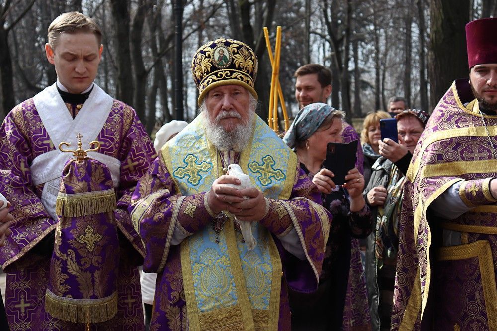 В праздник Благовещения Пресвятой Богородицы епископ Гурий совершил Литургию