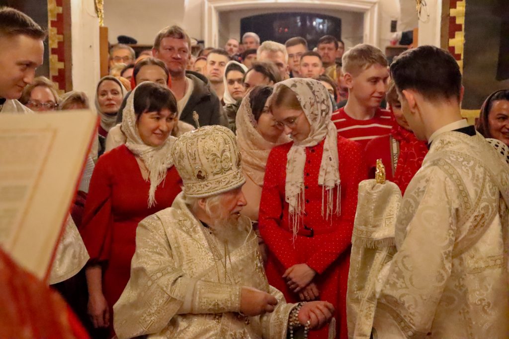 В праздник Светлого Христова Воскресения владыка Гурий возглавил торжественное богослужение